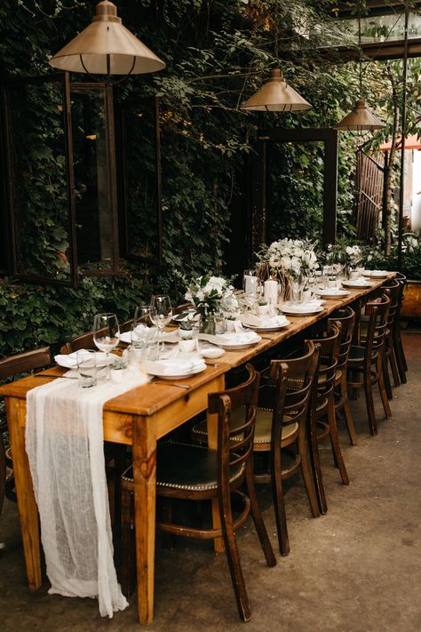 Brooklyn Restaurant Wedding, Micro Wedding Nyc, Aurora Brooklyn Wedding, Nyc Micro Wedding, Minimal Outdoor Wedding, Boho Wedding Spring, Rose Gold Table Decor, Wedding Rose Gold Theme, Chuppah Ideas