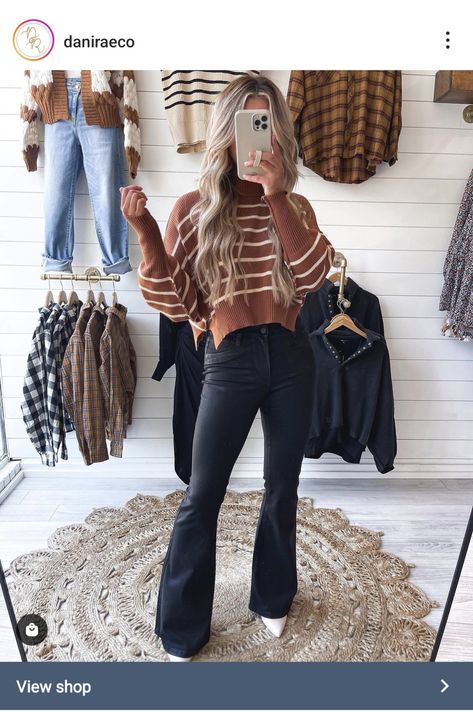 Long Flare Jeans, Flair Jeans Outfit, Flare Jeans Outfit, Jeans Outfit Fall, Flair Jeans, Fall Jeans, Thanksgiving Outfit, Back On Track, Country Outfits