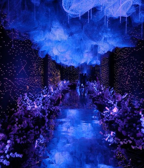 Debut Event Design, Galaxy Theme Prom, La La Land Wedding Theme, Night Wedding Aesthetic, High School Prom Ideas Theme, Blue And Purple Quinceanera Theme, Midnight Summer Dream Party, Galaxy Decorations Party, Winter Wonderland Color Palette