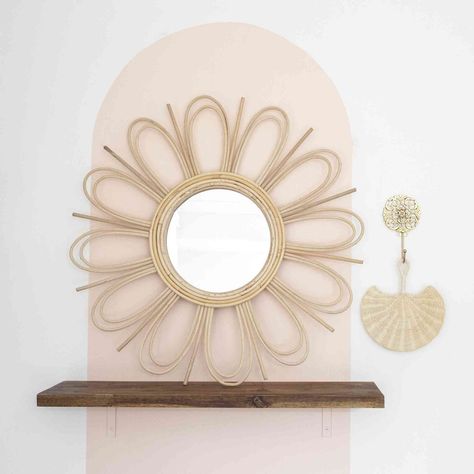 Nursery Mirror, Flower Symbolism, Boho Mirror, Wire Knitting, Flower Mirror, Flower Bedroom, Rattan Mirror, Shell Decor, Entryway Living Room