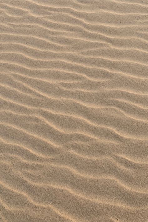 Sand Pictures, Ankle Bracelets Diy, Sand Textures, Texture Photography, Home Decorating Ideas, Jolie Photo, Sand Color, Phone Themes, Elevate Your Home