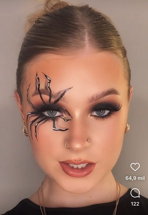 Spider Makeup Halloween Easy, Spiderweb Makeup, Halloween Spider Makeup, Crazy Halloween Makeup, Glitter Halloween Makeup, Halloween Transformation, Spider Lady, Spider Halloween Costume, Unique Halloween Makeup