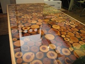 unique bar top | Custom-Resin-Bar-Top | Showroom Design Ideas ... Epoxy Bar Top Ideas, Bar Tops Diy, Showroom Design Ideas, Bar Top Ideas, Outdoor Bar Ideas, Outdoor Pub, Deck Design Ideas, Resin Patio Furniture, Outdoor Kitchen Countertops