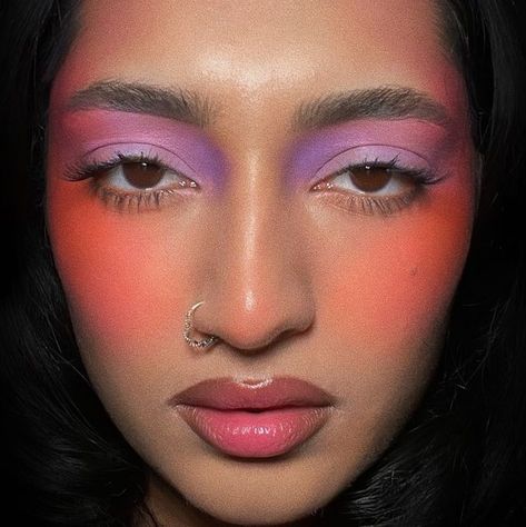 Creative Blush Makeup, Colourful Blush Makeup, Pastel Makeup Black Women, Aura Blush Makeup, Bright Blush Make Up, Extra Blush Makeup Looks, Colorful Makeup Brown Skin, Extreme Blush Makeup, Blushed Makeup Looks