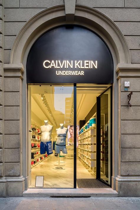 CALVIN KLEIN UNDERWEAR (Retail Store) @Via Calimala, Firenze (Fi) by AD Store & more #work #retail #managment #adsm #cku Calvin Klein Snap, Kelvin Klein, Calvin Klein Fashion, Calvin Klein Store, Calvin Klien, Money Fashion, Eye Ball, Fashion Stores, Retail Store