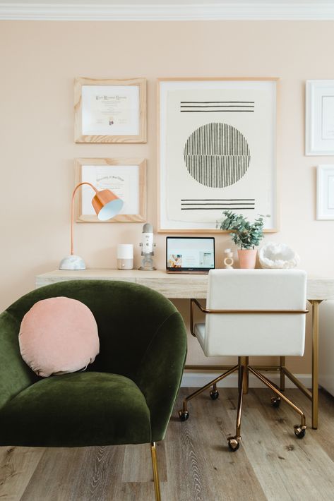 Psychotherapist Office, Private Practice Office, Play Therapy Office, Office Design Inspo, Tiny Office, Mid Century Modern Office, Counseling Office, Therapist Office, Office Inspo