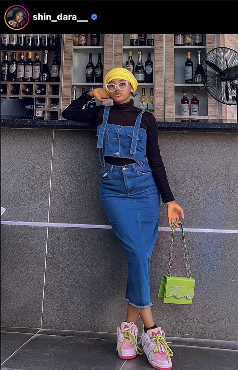 Jean Skirt Fashion, Skirt Styling, Outfits For Ladies, Timeless Fashion Pieces, Girly Style Outfits, African Print Maxi Skirt, Modest Outfit Ideas, Cute Modest Outfits, Classy Casual Outfits