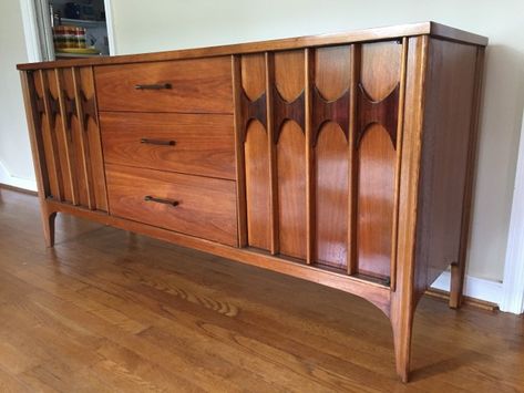 Kent Coffey Perspecta, Mid Century Modern Credenza, Mid Century Interior, Doll Display, Walnut Veneer, Mid Century Modern Furniture, Doll Sets, Mid Century Furniture, Double Doors