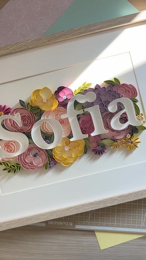 Paper quilling flowers