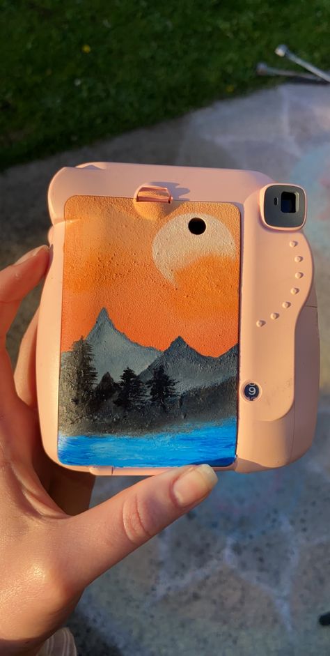 Painting Polaroid Camera, Painted Instax Camera, Painting On Polaroids, Instax Painting, Polaroid Camera Painting, Camaras Aesthetic, Painted Polaroids, Acrylic Mountain Painting, Polaroid Camera Ideas