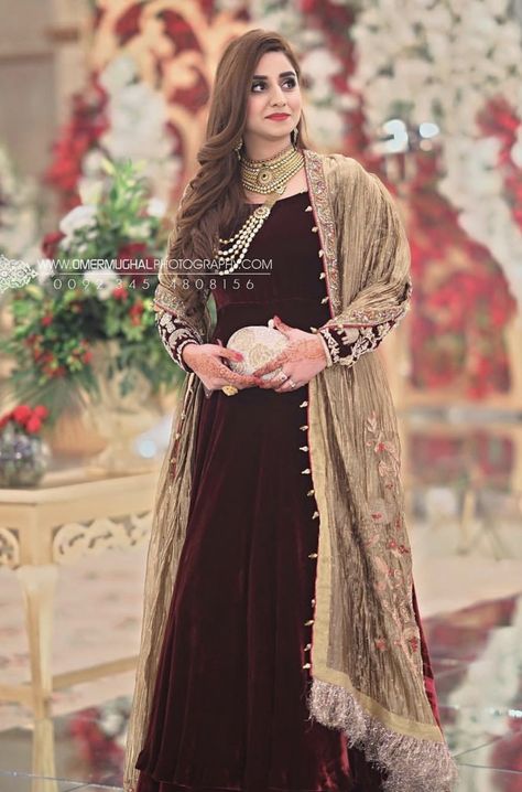 Brides sister at the barat Pakistani Barat Dresses For Sisters, Barat Dresses For Bride Sister, Pakistani Wedding Wear For Sister, Barat Dresses Pakistani For Sisters, Shadi Dresses For Bride Sister, Dress For Bride Sister, Barat Dresses, Gown Saree, Velvet Kurti