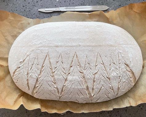 Sourdough Tree Design, Christmas Scored Bread, Christmas Scoring Bread, Holiday Bread Scoring, Sourdough Designs Christmas, Christmas Tree Scoring Sourdough, Sourdough Scoring Patterns Christmas, Christmas Sourdough Design, Christmas Scoring Sourdough