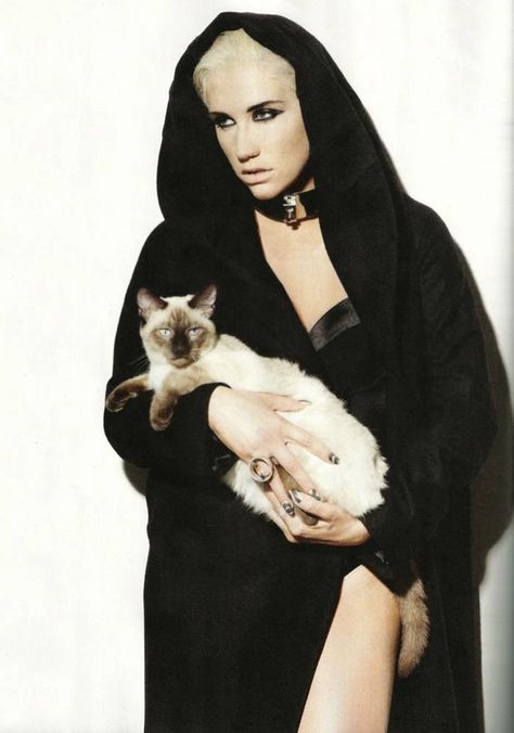 Kesha Rose, Vibe Magazine, Make It Rain, Kesha, Nun Dress, Pin Up, Magazine, Photographer, Celebrities