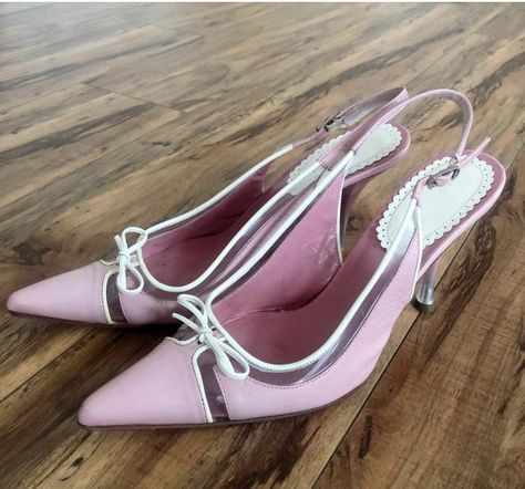 60s Heels, 2000s Heels, Plum Heels, Pretty Heels, Heels Aesthetic, Funky Shoes, Classy Shoes, Stunning Shoes, Vintage Heels