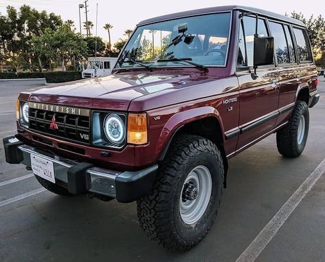 WORLD4WD™ on Instagram: “Swooooon Owner: @themonstero #4wdworld #mitsubishimontero” Pajero Off Road, Montero 4x4, Us National Parks Map, Camping Diy Projects, Mitsubishi Shogun, Mine Mine, Pajero Sport, Mitsubishi Motors, National Parks Map