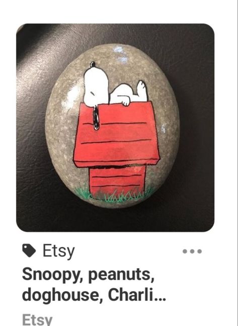 Character Painted Rocks, Cork Birdhouse, Charlie Brown Dog, Reuse Crafts, Snoopy Dog, Painted Rock Animals, Art Pierre, Painted Rocks Kids, 강아지 그림