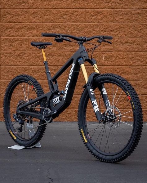 Custom Mtb, Santa Cruz V10, Santa Cruz Nomad, Santa Cruz Bicycles, Mt Bike, Bicycle Mountain Bike, Downhill Bike, Enduro Mtb, Downhill Mtb