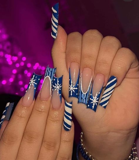 Christmas Bling Nails, Blue Christmas Nail Designs, Blue Christmas Nails, Tapered Square Nails, Long Nail Designs, Cute Nail Art Designs, Colored Acrylic Nails, Classy Acrylic Nails, Blue Nail Designs