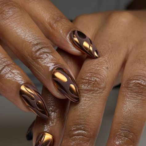 RUSSIAN MANI & APRES on Instagram: "fall is that you 👀🍂" Nail Color For Maternity Photos, Fall Gel Polish Nails, Holiday Mani Pedi Combo, Short Nail Abstract Designs, November Almond Nails Ideas, Earth Tone Almond Nails, Bronze Gel Nails, Autumn 2024 Nail Trends, Gel X Fill