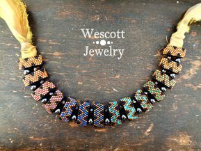 Ombre Necklace, Diamond Cross Necklace Gold, Beaded Leather Wraps, Rainbow Ombre, Bead Weaving Tutorials, Duo Beads, Motifs Perler, Jewerly Beads, Beaded Beads