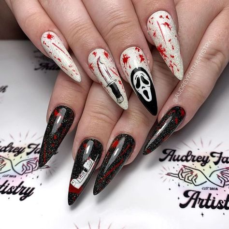 Halloween Nails Pastel, Simple Short Halloween Nails, Halloween Nails Simple Short, Pink Aesthetic Halloween, Cute Halloween Nails Simple, Disney Halloween Nails Design, Cute Halloween Nails Short, Pastel Halloween Nails, Fun Halloween Nails