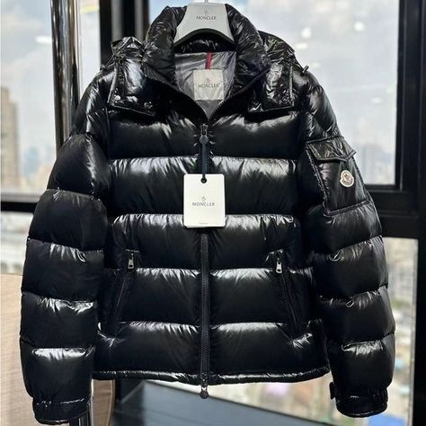 NEW Moncler Maya short men's down jacket jacket Moncler Maya, Mens Down Jacket, Moncler Jacket, Man Down, Glossy White, Men Winter, Modern Man, Winter Style, Outdoor Adventures