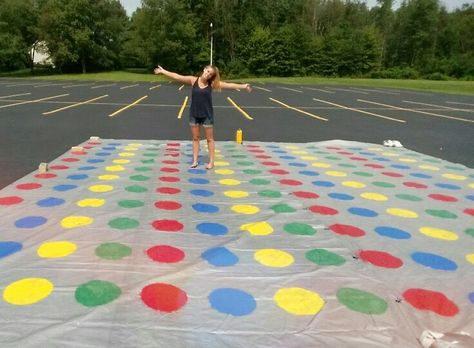 Giant Twister! two 12x24 tarps tied together and Krylon spray paint. So fun and easy! #youthministry #games Giant Twister Game, Giant Twister Game Diy, Giant Twister, Twister Game, Camping With Teens, Rally Idea, Reunion Games, Holiday Program, Youth Games