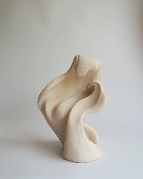 Contemporary Sculpture Art, White Sculpture, Organic Sculpture, Flow Arts, Unique Sculptures, Ukrainian Art, Contemporary Sculpture, Unique Ceramics, Ocean Wave