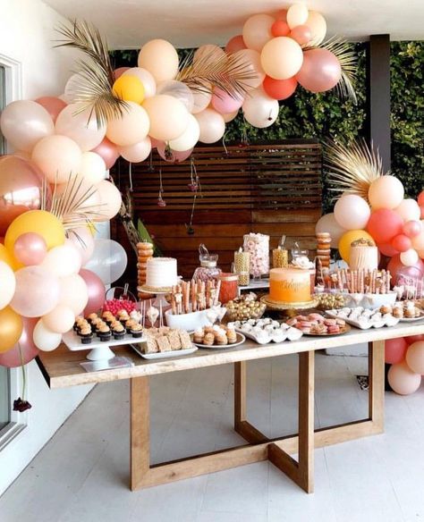 Dessert Table Graduation Party, Graduation Party Colors, Baby Shower Brunch Food, Grad Party Theme, Peach Baby Shower, Colorful Birthday Party, Baby Shower Deco, Grad Party Decorations, Baby Shower Brunch