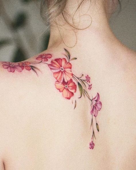 Floral Watercolor Tattoo, Floral Back Tattoos, Pretty Flower Tattoos, Lily Tattoo Design, Lily Flower Tattoos, Flower Tattoo Ideas, Boho Tattoos, Watercolor Tattoo Flower, Flower Tattoo Shoulder