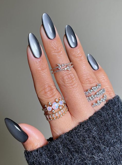 “Glass Nails” Are Going To Be Everywhere — Here Are 8 Ideas To Inspire You+#refinery29 Nyc Nails, Milky Nails, Glass Nails, Cat Eye Nails, Shellac Nails, New Year's Nails, Artificial Nails, Chrome Nails, Perfect Nails