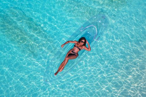 Turks And Caicos Outfits Black Women, Crystal Kayak Pose Ideas, Clear Boat Photoshoot Turks, Turks And Caicos Boat Pictures, Kayak Photoshoot, Drone Photoshoot, Turks And Caicos Photoshoot, Vacation Baddie, Turks And Caicos Aesthetic