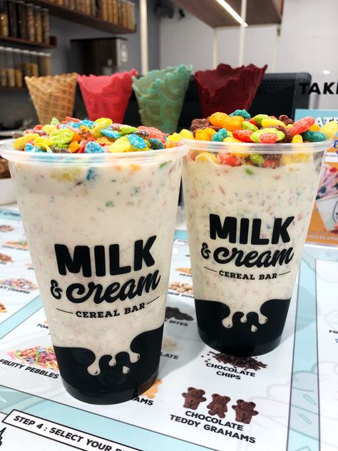 Drink Up!  #milkshakes #milkshake #treats #sweets #cereal Sereal Sarapan, Cookie Crisp, Trendy Food, Cereal Bar, Fruity Pebbles, Think Food, Cute Desserts, Milkshakes, Cream Recipes