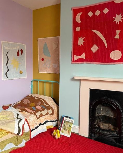 Tessa Layzelle on Instagram: "🎺Happy quilt season (just about) ✨ 🍂 🌧 🌫🔥🧤 Find all these quilts in my shop at link in bio 👀 #practicalpaintings #sustainabledesign #appliquequilt #handquilted #weathertheme #childrensbedroom #wallhanging #quilt #kidsroom" Retro Apartment, Kids Rooms Inspo, Deco Studio, Kids Bedroom Inspiration, Yellow Room, Nursery Room Inspiration, Kids Room Inspiration, Nursery Inspo, Up House