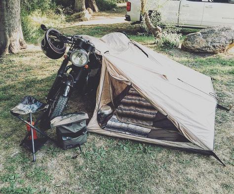 Motorcycle Tent, Camp Tent, Tenda Camping, Motorcycle Camping Gear, Bmw Scrambler, Bike Motor, Bike Camping, Road Warrior, Motorcycle Camping