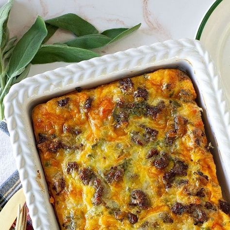 Paula Deen Christmas Morning Casserole, Paula Deen Breakfast Casserole Sausage Christmas Morning, Paula Deans Breakfast Casserole, Breakfast Casserole Paula Deen, Paula Deen Breakfast Casserole, Christmas Breakfast Casserole Recipes, Christmas Morning Casserole, Ab Recipes, Morning Breakfast Casserole