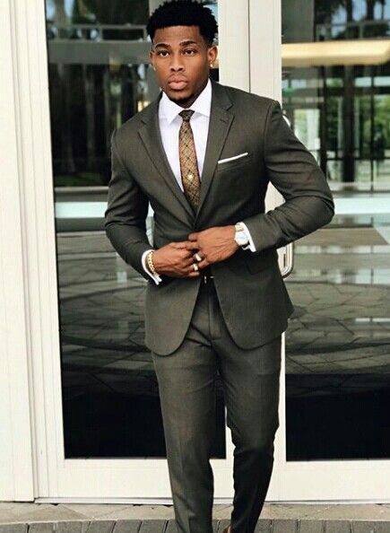 @badgalronnie Black Men Suits, Men Swag, African King, Olive Green Suit, Young Mens Fashion, Black Suit Men, Black Men Fashion Swag, Gq Style, Mens Attire