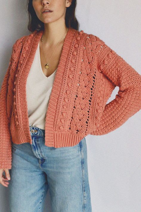 Sweaters Design, Cardigans Crochet, Crochet Cardigan Tutorial, Crochet Sweater Design, Crochet Dress Pattern Free, Womens Knitting Patterns, Crochet Cardigan Sweater, Crochet Jumper, Crochet Sweater Pattern Free