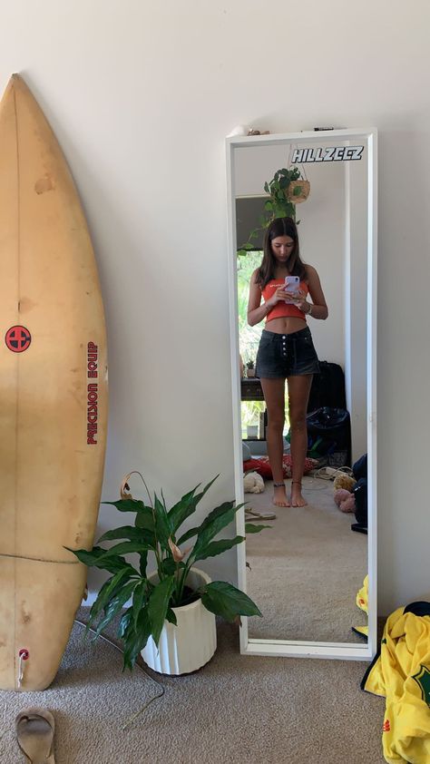 Surfboard Mirror, Hawaii Bedroom, Australian Summer, Pic Inspiration, Summer Surf, Mirror Pic, Surfboard, Surfing, Hawaii