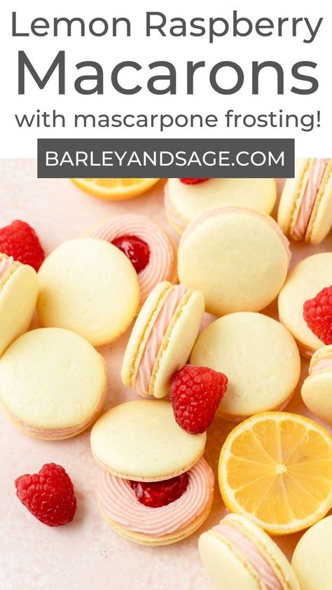 Lemon Macaron Recipe, Macaroon Filling, Lemon Macaroons, Raspberry Macaroons, French Macaroon Recipes, Raspberry Macarons, Lemon Mascarpone, Lemon Macarons, Macarons Recipe