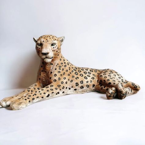 Reclining Leopard Sculpture ✨ Size: 40 x 19 cm / 15x7.5 inches Material: Polyresin Mix Weight: 1.5 Kg *It is painted with water-based acrylic paints that are not harmful to health. *Suitable for indoor or outdoor use! Worldwide Free Shipping🌎 ✈️ #leopardstatue #leopardlovers #homesweethome #homedecor #giftstore #gardenstatue #giftidea #animalsculpture Leopard Sculpture, Ceramic Statue, Water Based Acrylic Paint, Art Deco Art, Animal Statues, Animal Sculptures, Garden Statues, Gift Store, Acrylic Paints