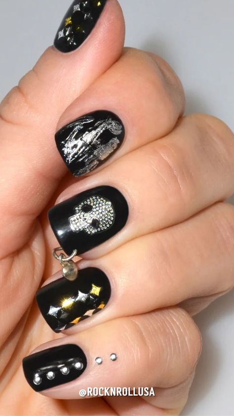 Rock And Roll Nails, Rock Concert Nails, Punk Rock Nails, Badass Nails, Music Nails, Nail Art Designs For Beginners, Rock Nails, Concert Nails, Nail 2023