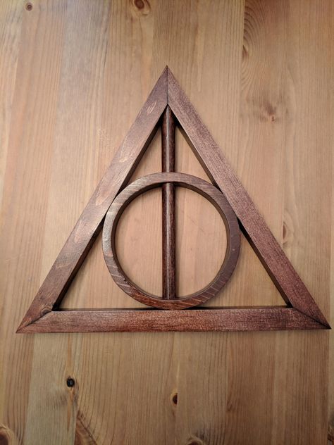 Harry Potter Wood Signs, Pencil Wands, Harry Potter Christmas Ornaments, Harry Potter Christmas Tree, Harry Potter Etsy, Harry Potter Room Decor, Easy Diys, Harry Potter Deathly Hallows, The Deathly Hallows