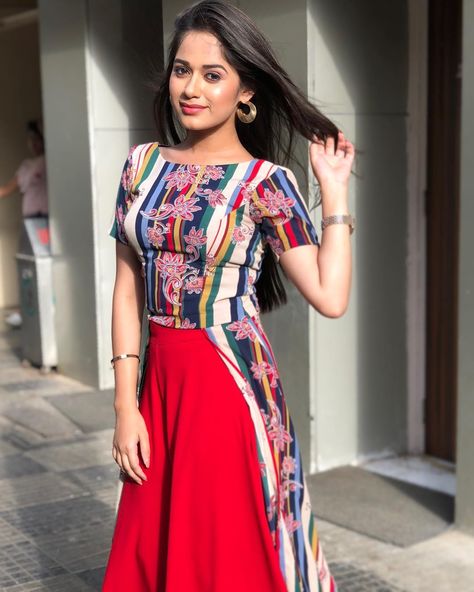 #❣️ Jannat Zubair Tu Aashiqui, Jannat Zubair Rahmani Dresses, Zannat Zubair, Ethnic Trends, Suit Kurti, Jannat Zubair Rahmani, Jannat Zubair, Lehnga Dress, Girl Trends