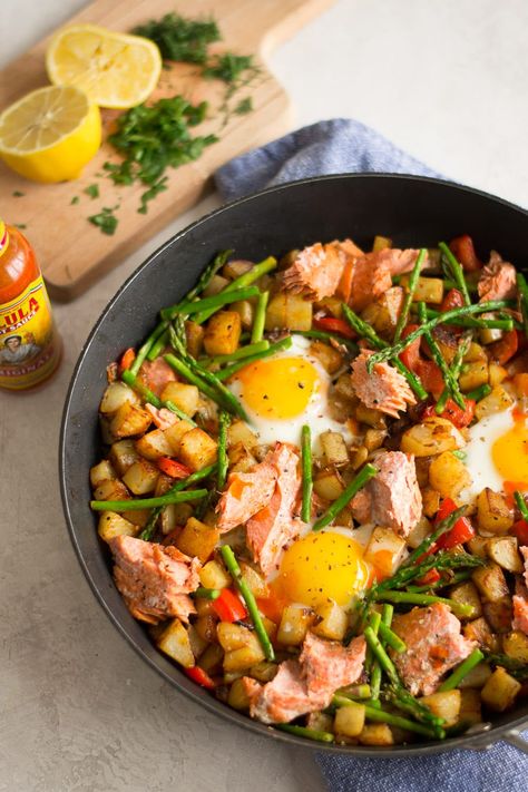 Salmon Hash Recipe, Hash Recipes, Salmon Potatoes, Sunny Side Up Eggs, Trout Recipes, Salmon Eggs, Salmon Potato, Breakfast Hash, Potato Crisps