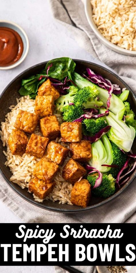 Looking for a quick and easy vegan meal prep recipe? Try this Spicy Sriracha Tempeh Bowl recipe! Crisp tempeh is tossed in a spicy marinade and served with veggies over brown rice. It doesn't get much easier than that! Veggie Bowls Healthy, Vegan Teriyaki Sauce, Tempeh Bowl, How To Cook Tempeh, Easy Vegan Meal Prep, Healthy Veggie Recipes, Beans And Legumes, Tasty Vegan Recipes, Salty Recipes