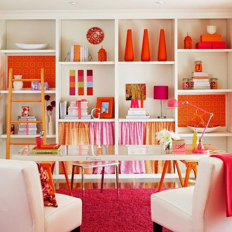 Great craft room Orange Office, Orange Color Combinations, Warm Color Schemes, Orange Home Decor, Bright Decor, Orange Decor, Orange House, Warm Colour Palette, Colorful Accessories