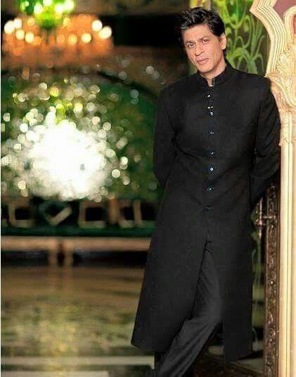 Srk In Kurta, Shahrukh Khan And Kajol, Arnav And Khushi, Sherwani For Men Wedding, Wedding Dresses Men Indian, Sherwani For Men, Formal Men Outfit, Saif Ali Khan, Men Stylish Dress