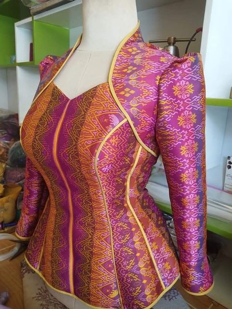 Long Blouse Designs, Latest Blouse Designs Pattern, New Saree Blouse Designs, Dresses Design, Latest Model Blouse Designs, Fashionable Saree Blouse Designs, Unique Blouse Designs, Stylish Blouse Design, Blouse Models