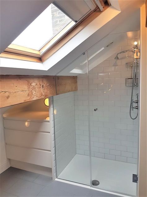 Attic Ensuite, Loft Bathroom Ideas, Sloped Ceiling Bathroom, Loft Ensuite, Attic Shower, Small Attic Bathroom, Bathroom Loft, Ensuite Shower Room, Loft Bathroom